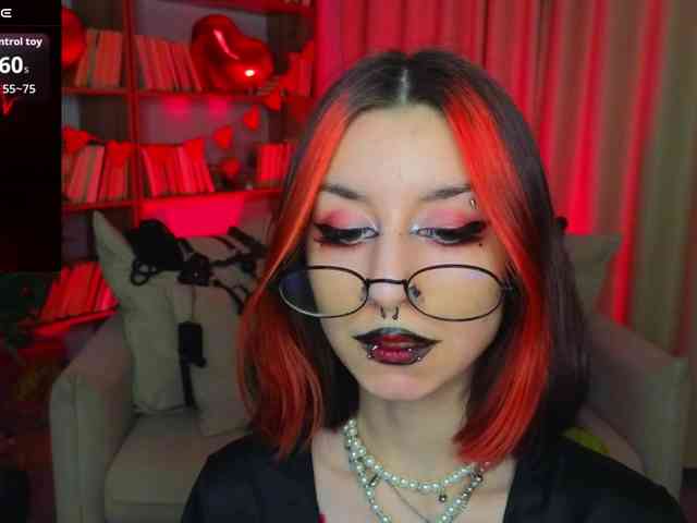 MistressMarcelline webcam