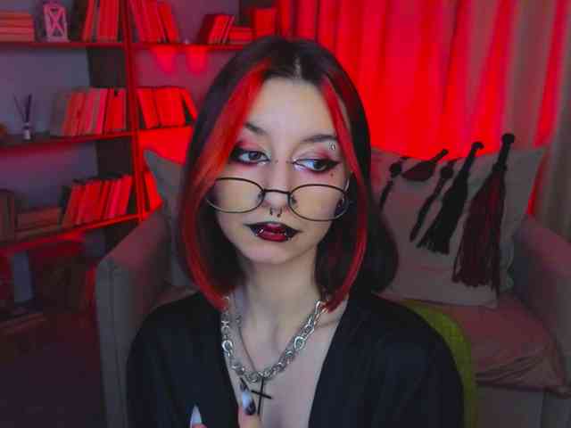 MistressMarcelline webcam