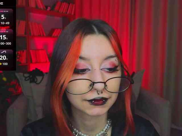MistressMarcelline webcam