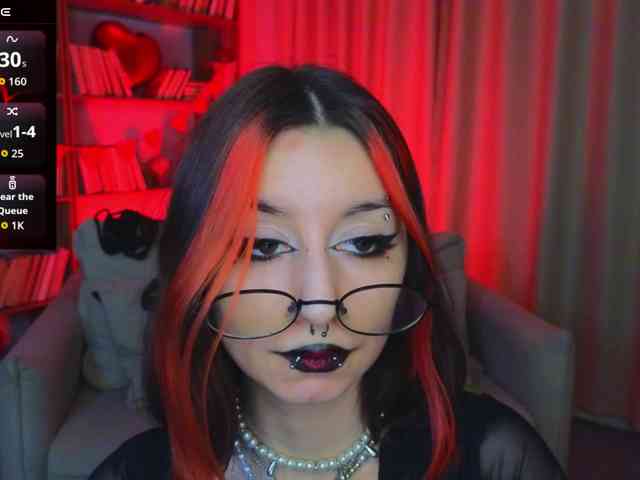 MistressMarcelline webcam