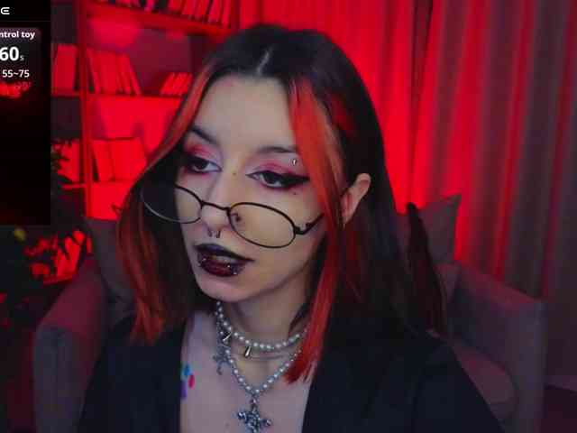 MistressMarcelline webcam