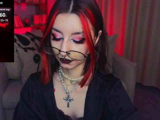 MistressMarcelline webcam