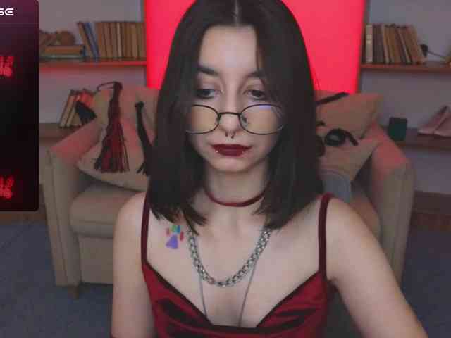MistressMarcelline webcam