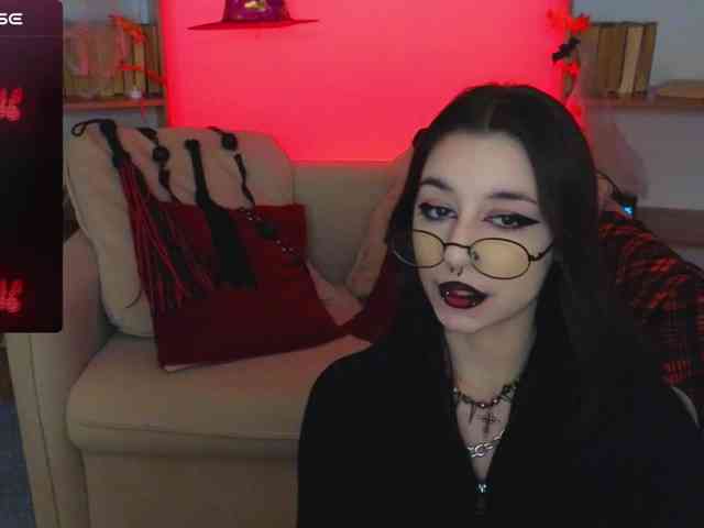 MistressMarcelline webcam