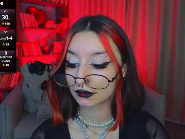 MistressMarcelline webcam