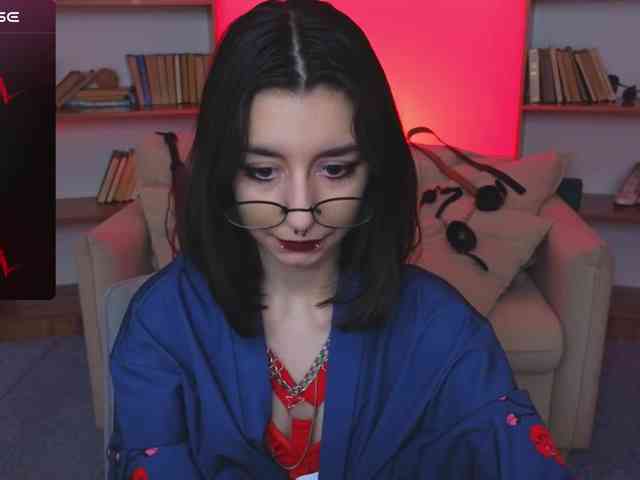 MistressMarcelline webcam