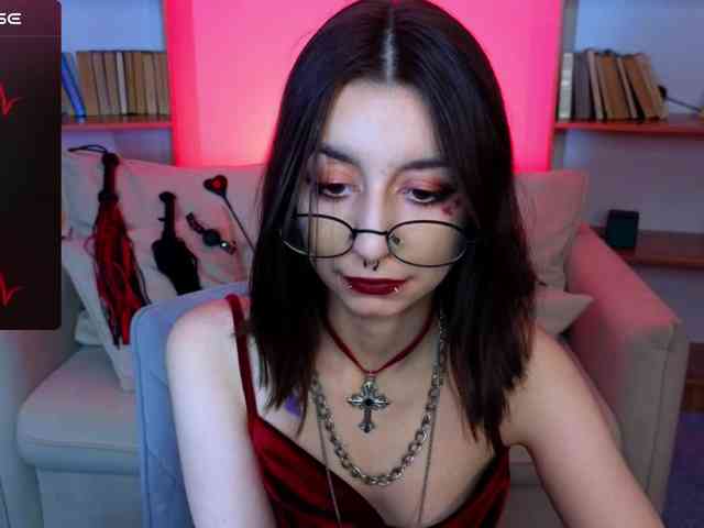 MistressMarcelline webcam