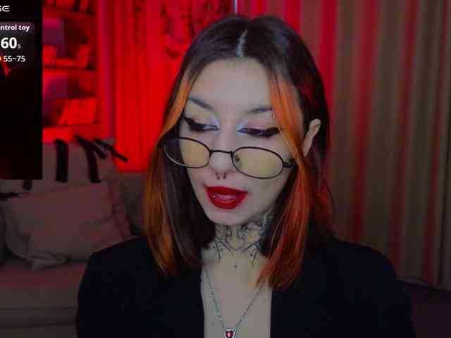 MistressMarcelline webcam