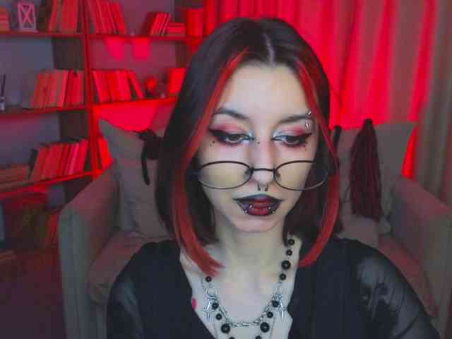 MistressMarcelline webcam