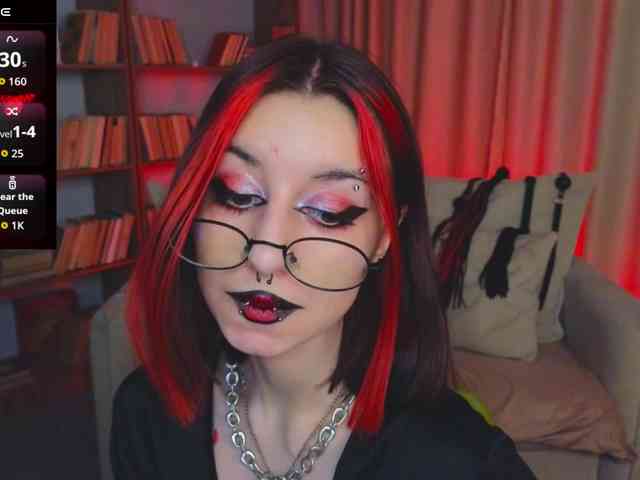 MistressMarcelline webcam