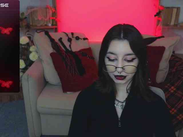 MistressMarcelline webcam