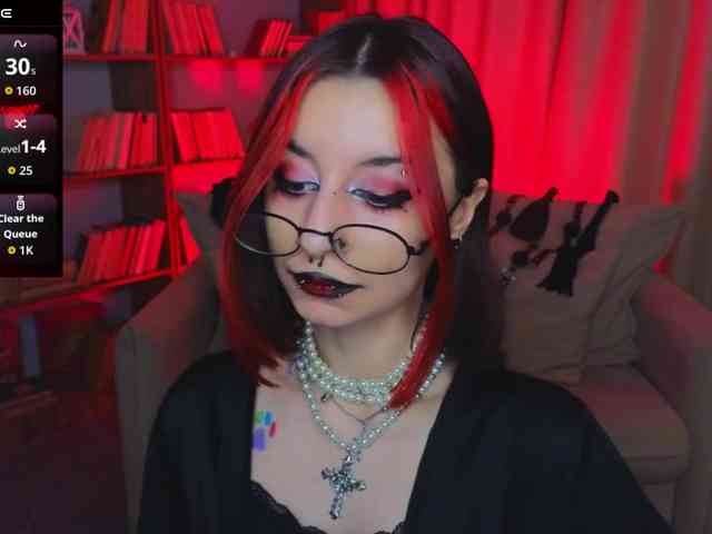 MistressMarcelline webcam