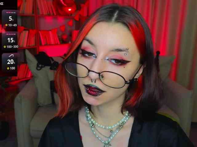 MistressMarcelline webcam