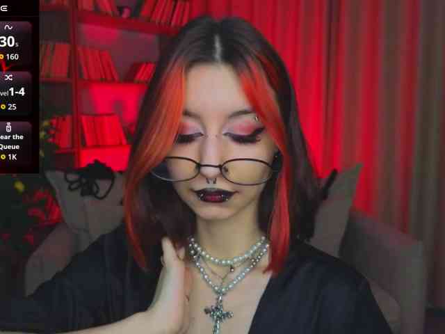 MistressMarcelline webcam