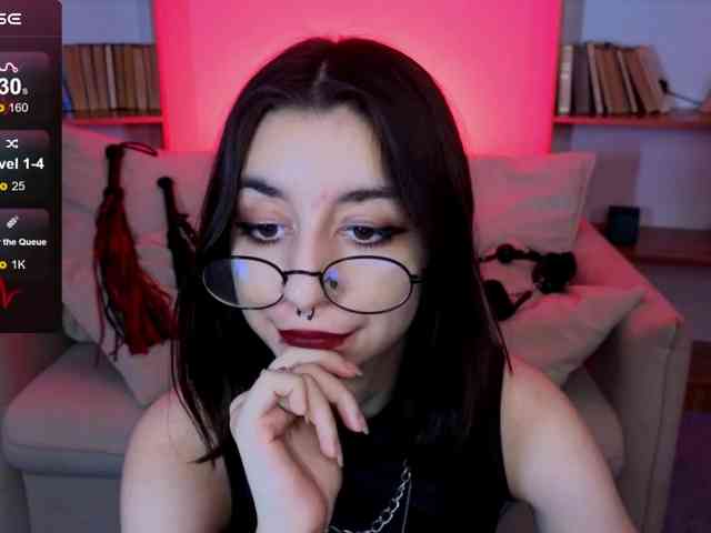 MistressMarcelline webcam