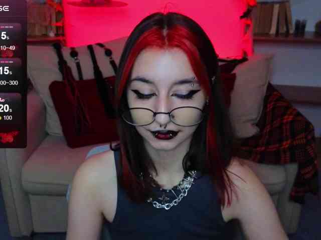 MistressMarcelline webcam