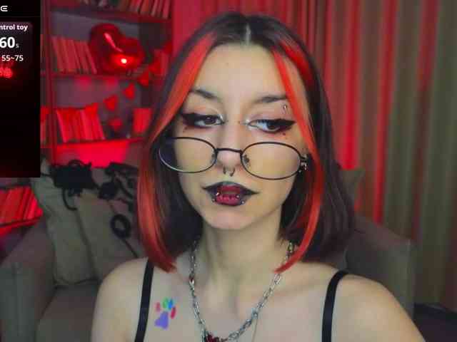 MistressMarcelline webcam