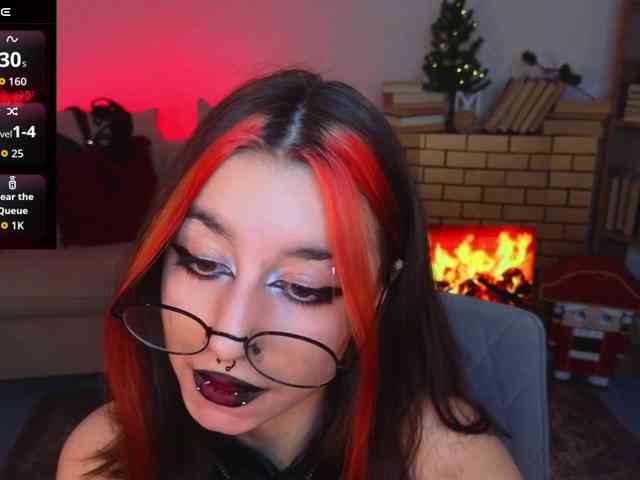 MistressMarcelline webcam