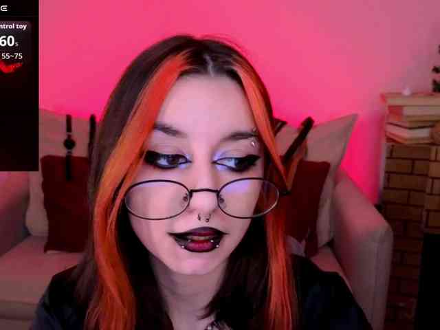 MistressMarcelline webcam