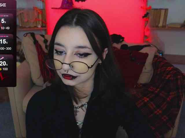 MistressMarcelline webcam