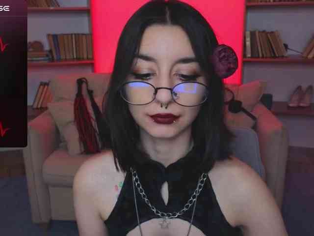 MistressMarcelline webcam