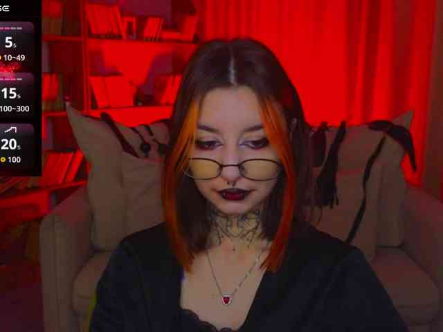 MistressMarcelline webcam