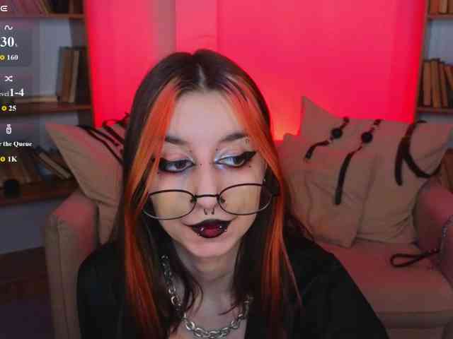 MistressMarcelline webcam