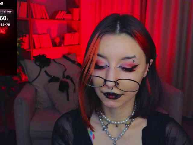MistressMarcelline webcam