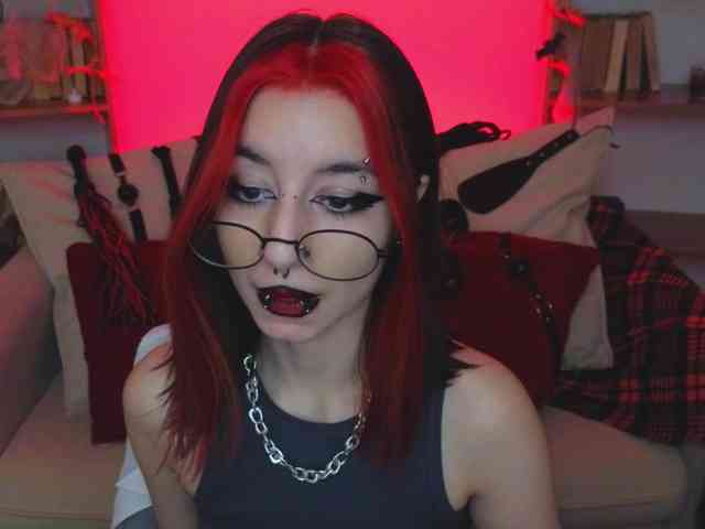 MistressMarcelline webcam