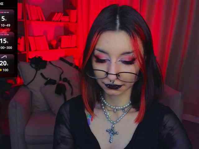 MistressMarcelline webcam