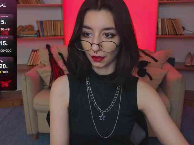 MistressMarcelline webcam