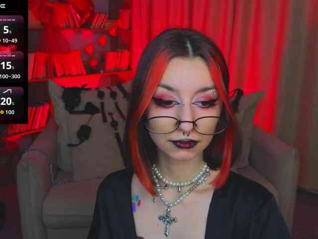 MistressMarcelline webcam