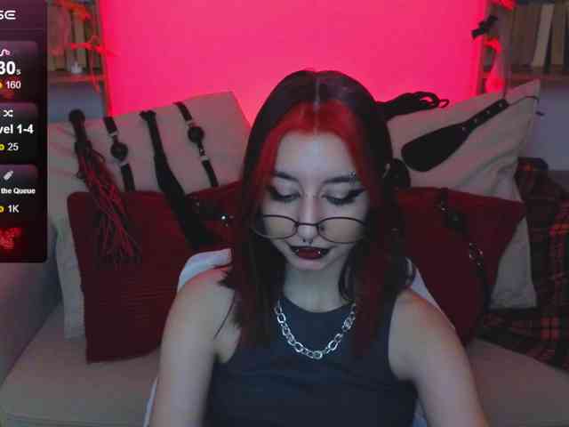 MistressMarcelline webcam