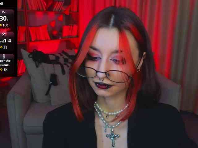 MistressMarcelline webcam