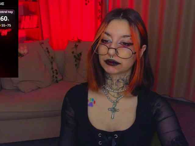 MistressMarcelline webcam