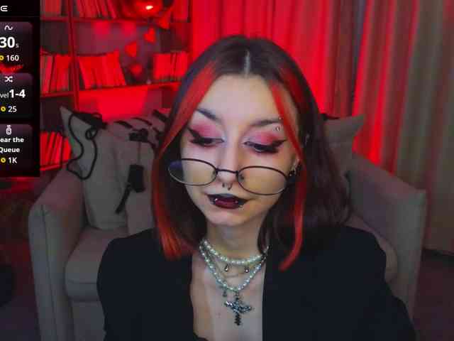 MistressMarcelline webcam