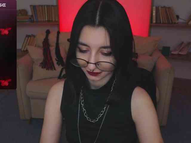 MistressMarcelline webcam