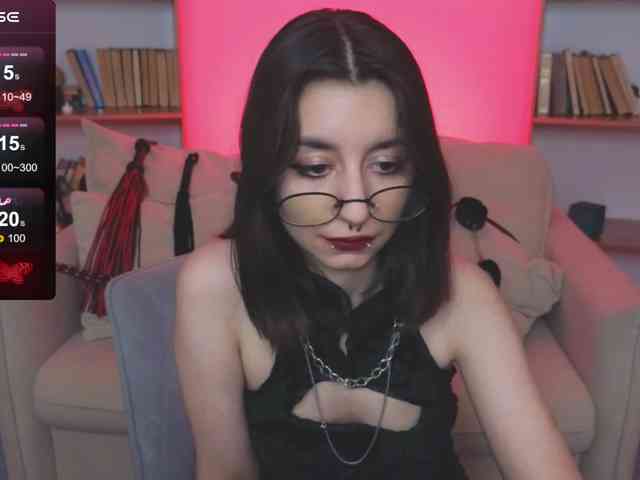 MistressMarcelline webcam