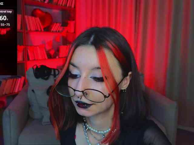 MistressMarcelline webcam