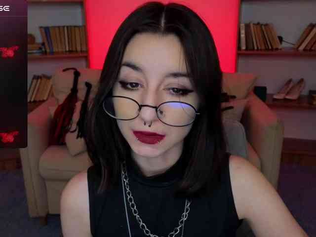 MistressMarcelline webcam