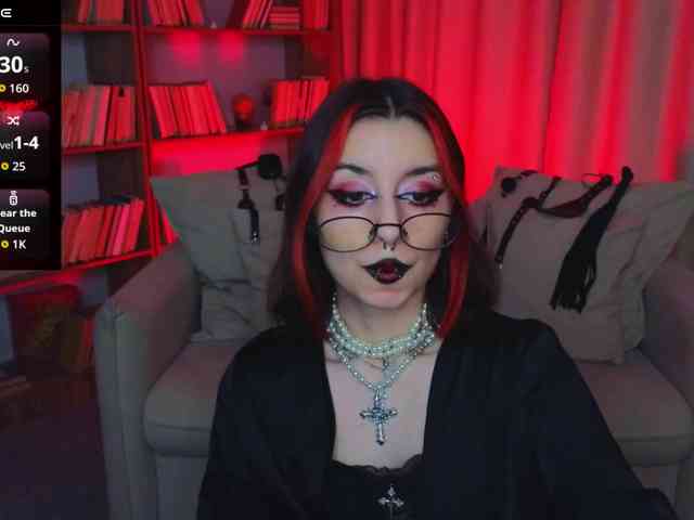 MistressMarcelline webcam