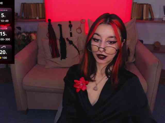 MistressMarcelline webcam