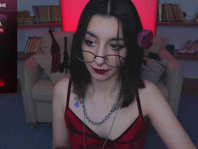 MistressMarcelline webcam