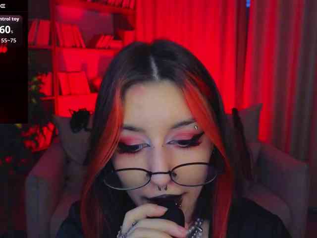 MistressMarcelline webcam