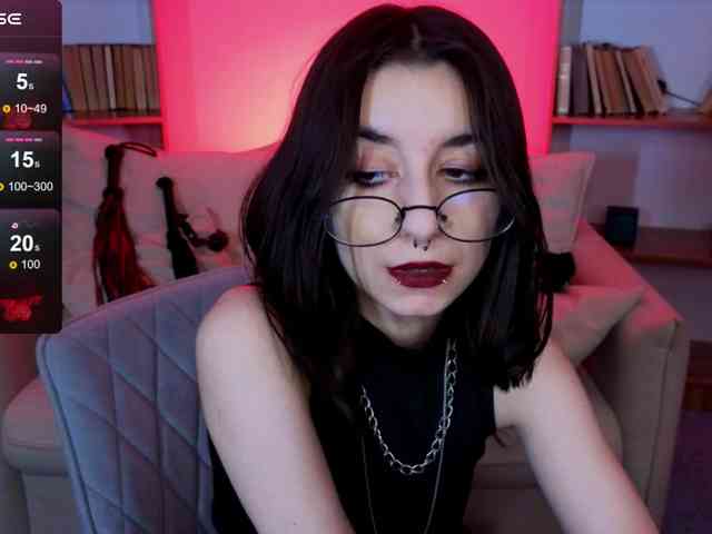 MistressMarcelline webcam