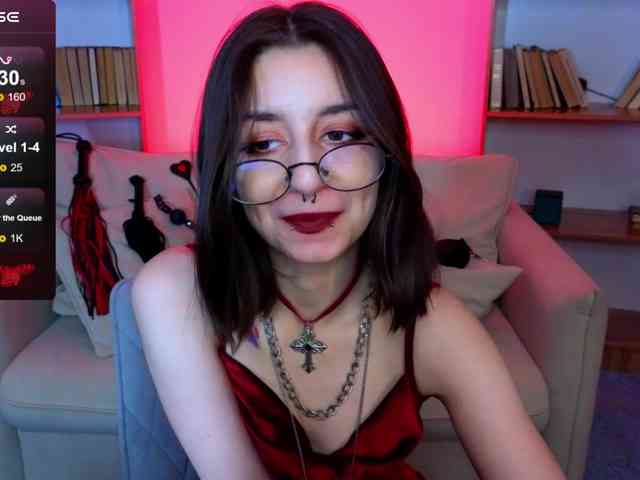 MistressMarcelline webcam