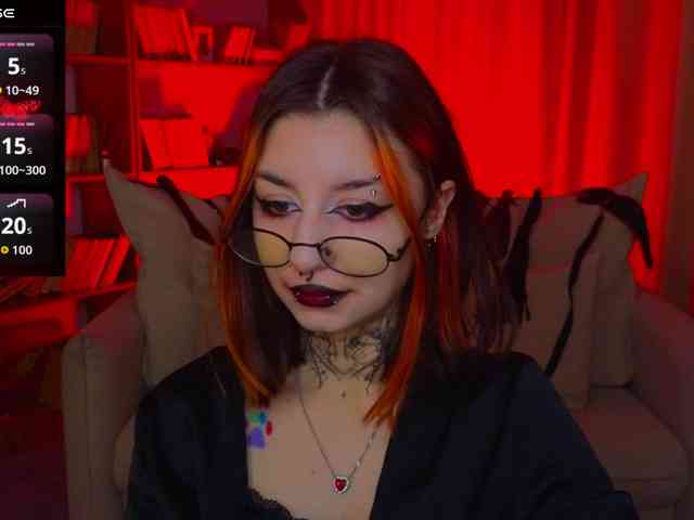 MistressMarcelline webcam