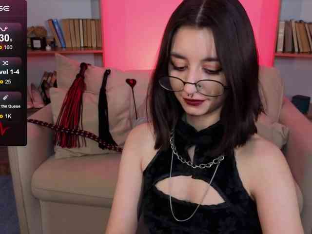 MistressMarcelline webcam
