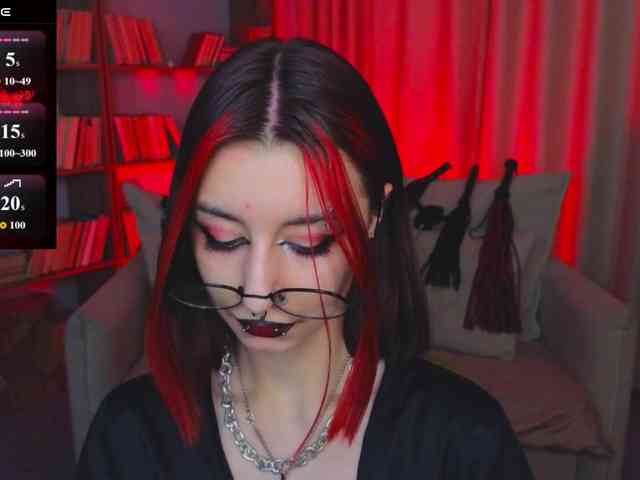 MistressMarcelline webcam