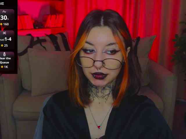 MistressMarcelline webcam